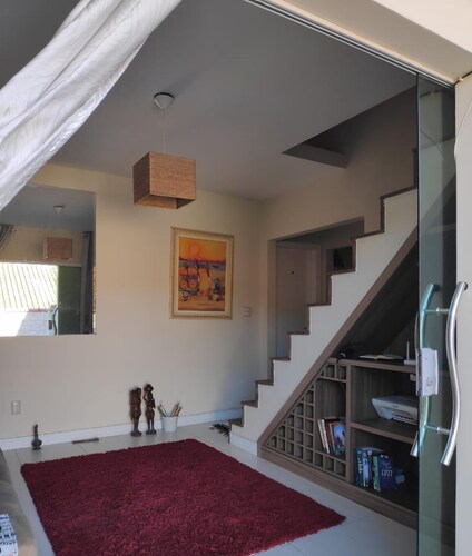 DUPLEX 5 MINUTES FROM THE CENTER - ACCEPT ANIMALS