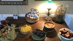 Breakfast meal - Magnolia House & Gardens (Clover)