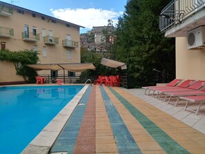 Seasonal outdoor pool