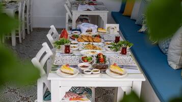 Café da manhã continental grátis todos os dias
