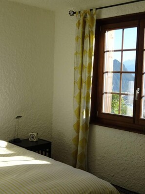 1 bedroom, iron/ironing board, WiFi, bed sheets - Spectacular view! Very nice apartment overlooking the lake and the mountains! (Montreux)