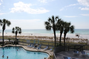 Pool - Beautiful Beachfront condo overlooking the white sandy beach Edgewater Tower III (Panama City Beach)
