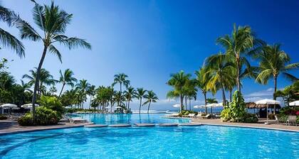 2 bedrooms suite sleeps 8 within Grand Luxxe