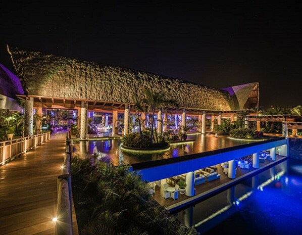 Pool - 1 Bedroom Suite within The Grand Mayan (Nuevo Vallarta)