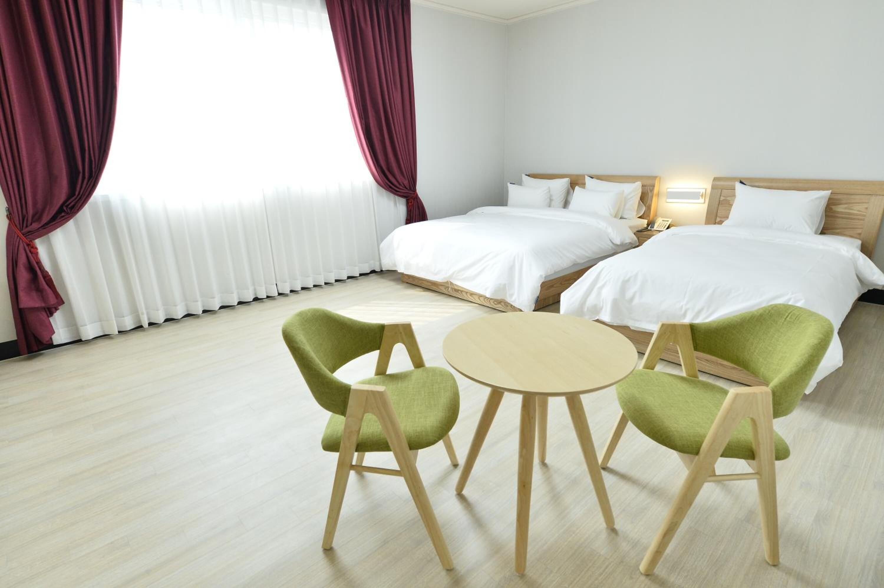 1 bedroom, minibar, in-room safe, individually furnished