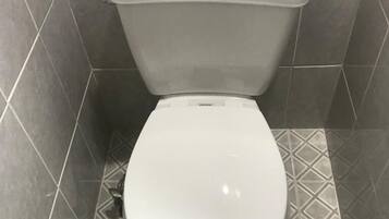 Standard Room | Soundproofing, iron/ironing board, free WiFi, bed sheets