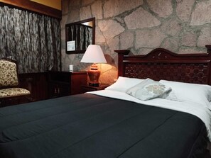 Soundproofing, iron/ironing board, free WiFi, bed sheets - Hotel Calli Yolotl (Teotihuacan)