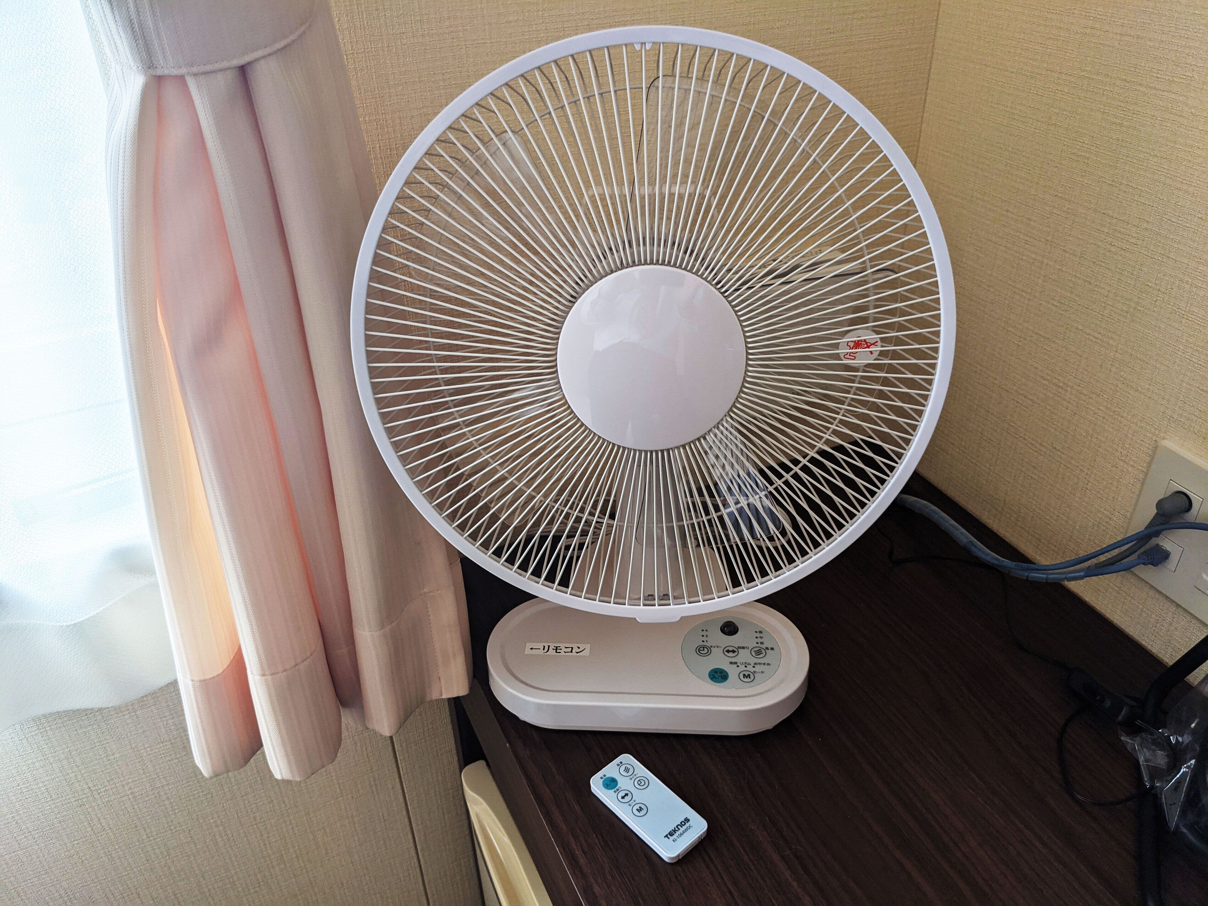 hypo-allergenic bedding, in-room safe, desk, iron/ironing board