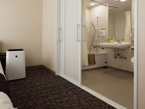 Twin Room, Non Smoking (2 Small Double Beds) | Bathroom | Free toiletries, hair dryer, slippers, bidet - Amistad Hotel (Matsuura)