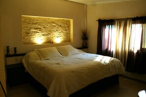 룸, 킹사이즈침대 1개 | 다리미/다리미판, 침대 시트