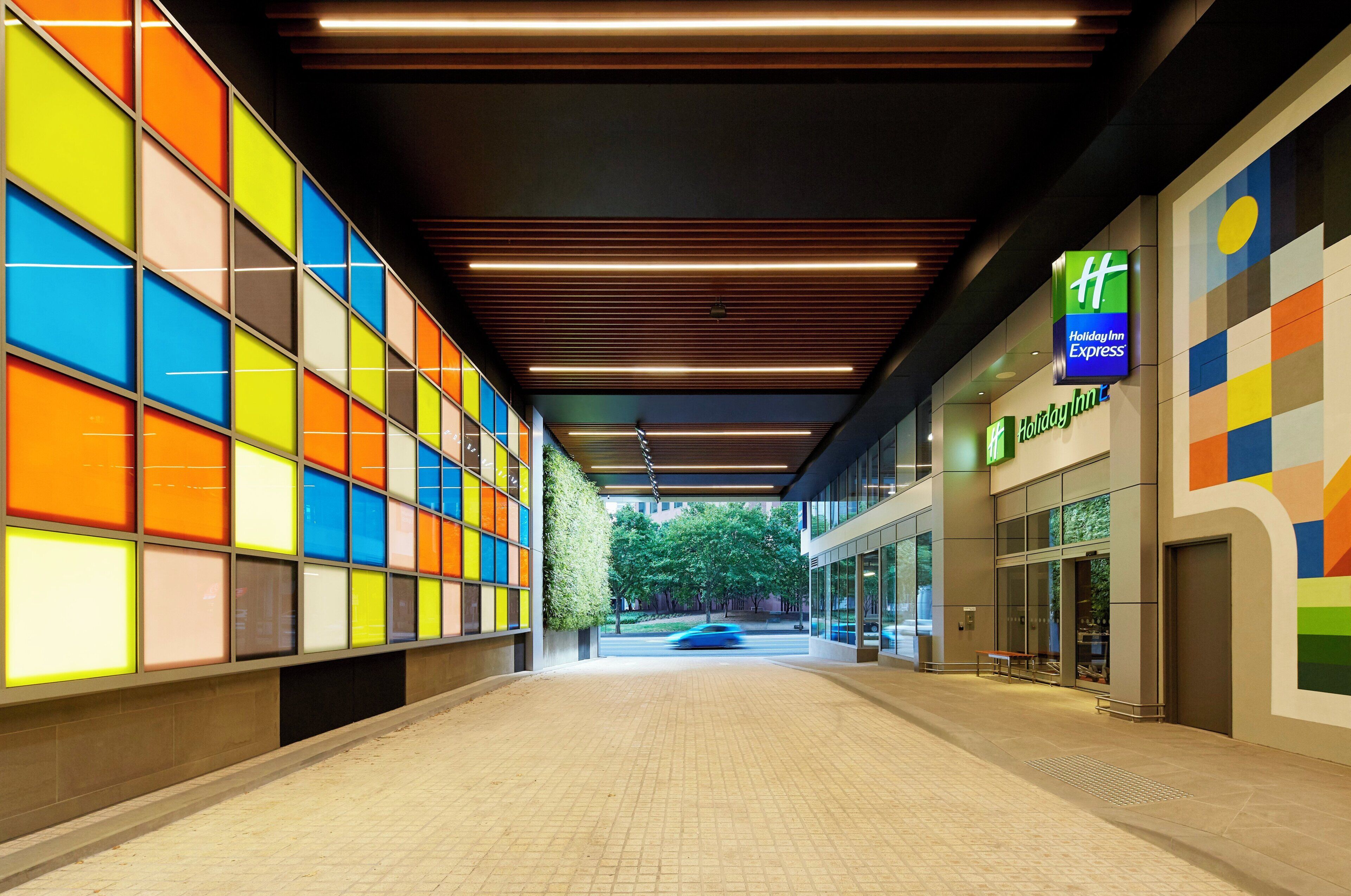 Photo - Holiday Inn Express Melbourne Southbank by IHG