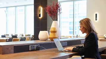 Desayuno continental incluido todos los días