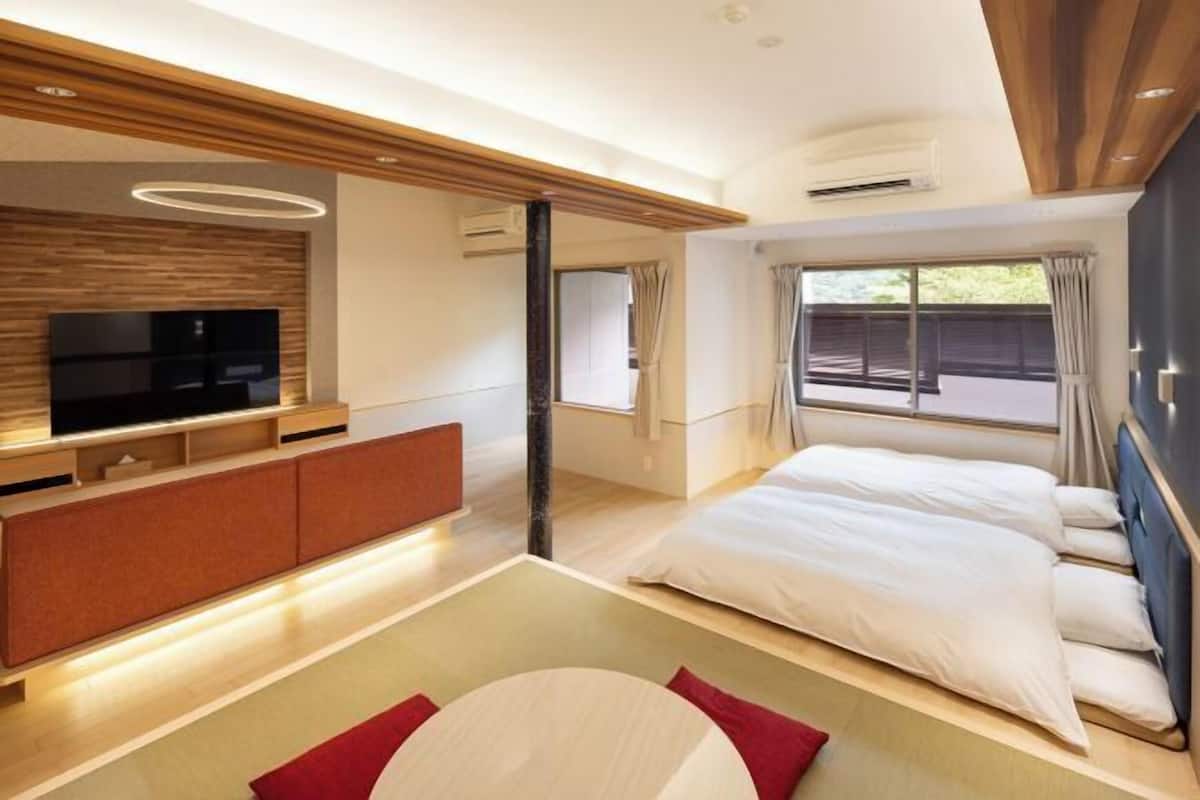 1 bedroom, down duvets, in-room safe, free WiFi