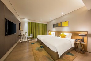 In-room safe, desk, blackout curtains, free WiFi - The Mulian Hotel of Bantian Shenzhen (Shenzhen)
