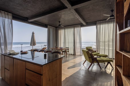 Exclusive Villa | Living area | Flat-screen TV