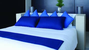 Sky Pool Villa | 2 kamar tidur, brankas, meja kerja, dan kedap suara