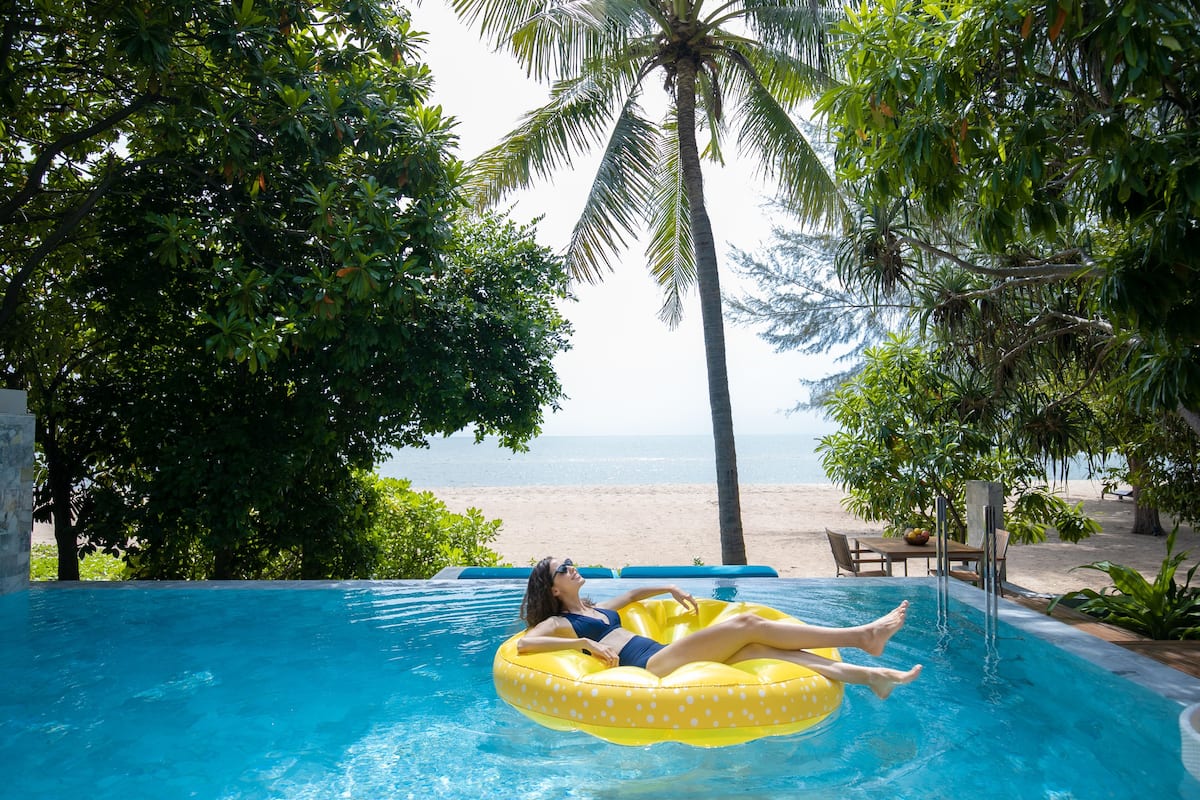 Beach Front Pool Villa | In-room safe, desk, soundproofing, WiFi (free)