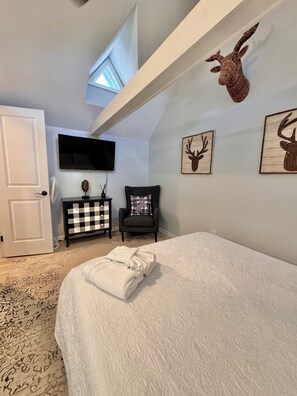 3 habitaciones, escritorio, tabla de planchar con plancha y wifi 