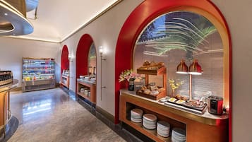 Tägliches Frühstücksbuffet gegen Gebühr