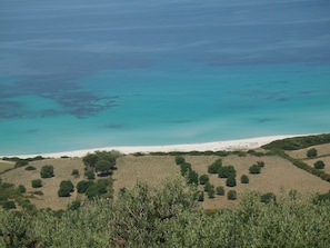 Plage à proximité, chaise longue