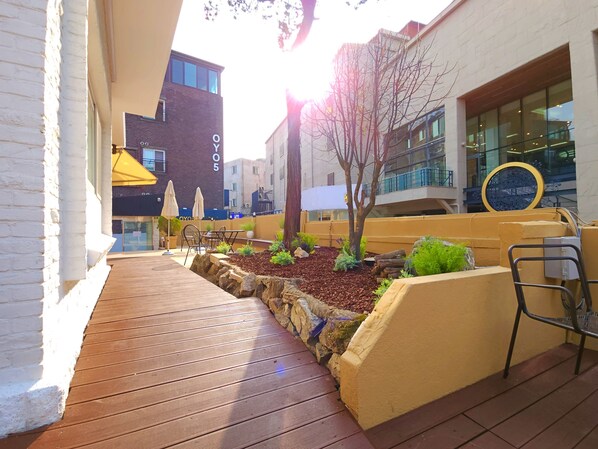 Garden - OYO Myeongdong 5 Lodge (Seoul)