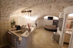 1 Schlafzimmer, Bügeleisen/Bügelbrett