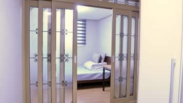 Free rollaway beds, free WiFi
