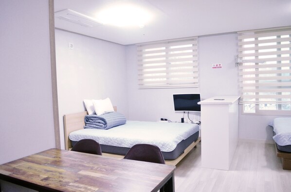 Single Room (C Type) | Free rollaway beds, free WiFi - Marina Residence (Busan)