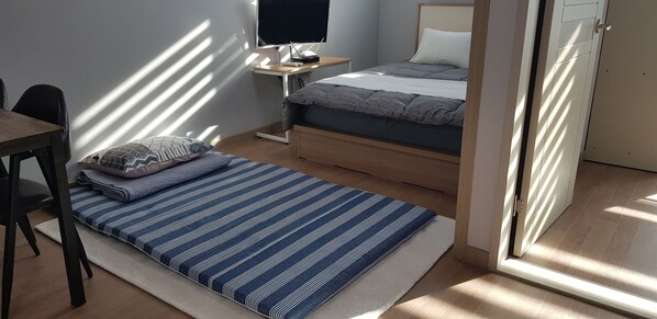 Habitación doble (B Type) | Camas extra gratis y wifi gratis 