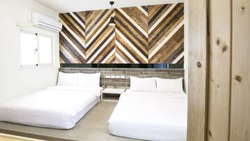 Blackout curtains, free WiFi, bed sheets