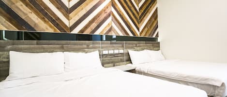 Standard Quadruple Room | Blackout drapes, free WiFi, bed sheets
