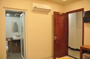 Minibar, coffres-forts dans les chambres, bureau, chambres insonorisées