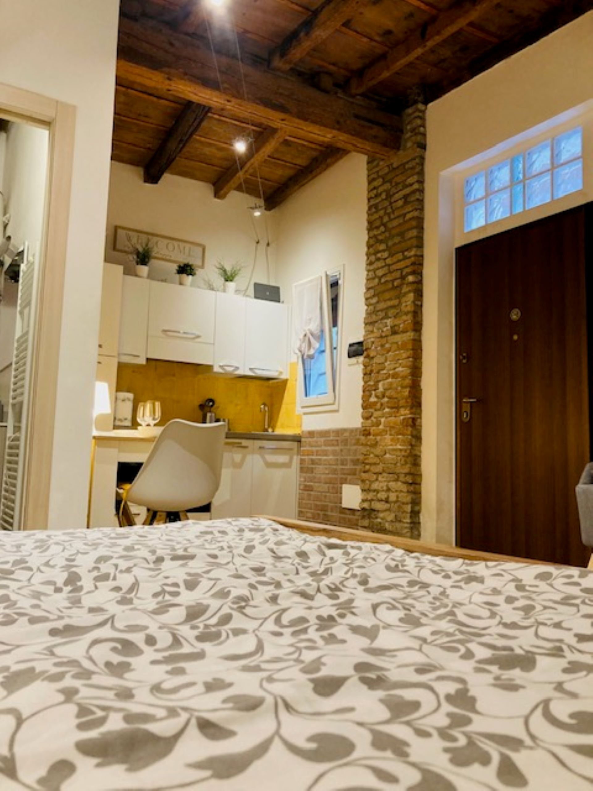 1 bedroom, soundproofing, iron/ironing board, WiFi