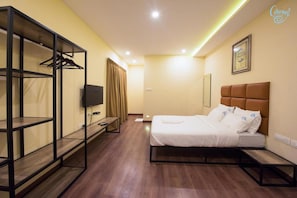 Premium Room | In-room safe, soundproofing, free WiFi, bed sheets - Caramel Hotel (Bengaluru)