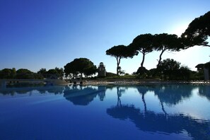 2 indoor pools, 3 outdoor pools, open 7:30 AM to 6:00 PM, pool umbrellas - Altis Resort Hotel & Spa - All Inclusive (Serik)