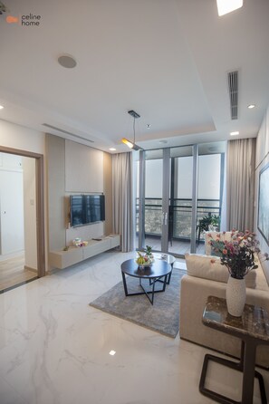 LCD TV - Celine Home - Vinhomes Central Park (Ho Chi Minh City)