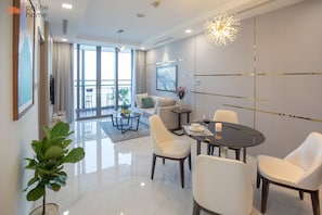 LCD TV - Celine Home - Vinhomes Central Park (Ho Chi Minh City)