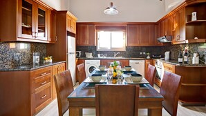 Ảnh chưa phân loại, 4 trong số 19 ảnh, nút