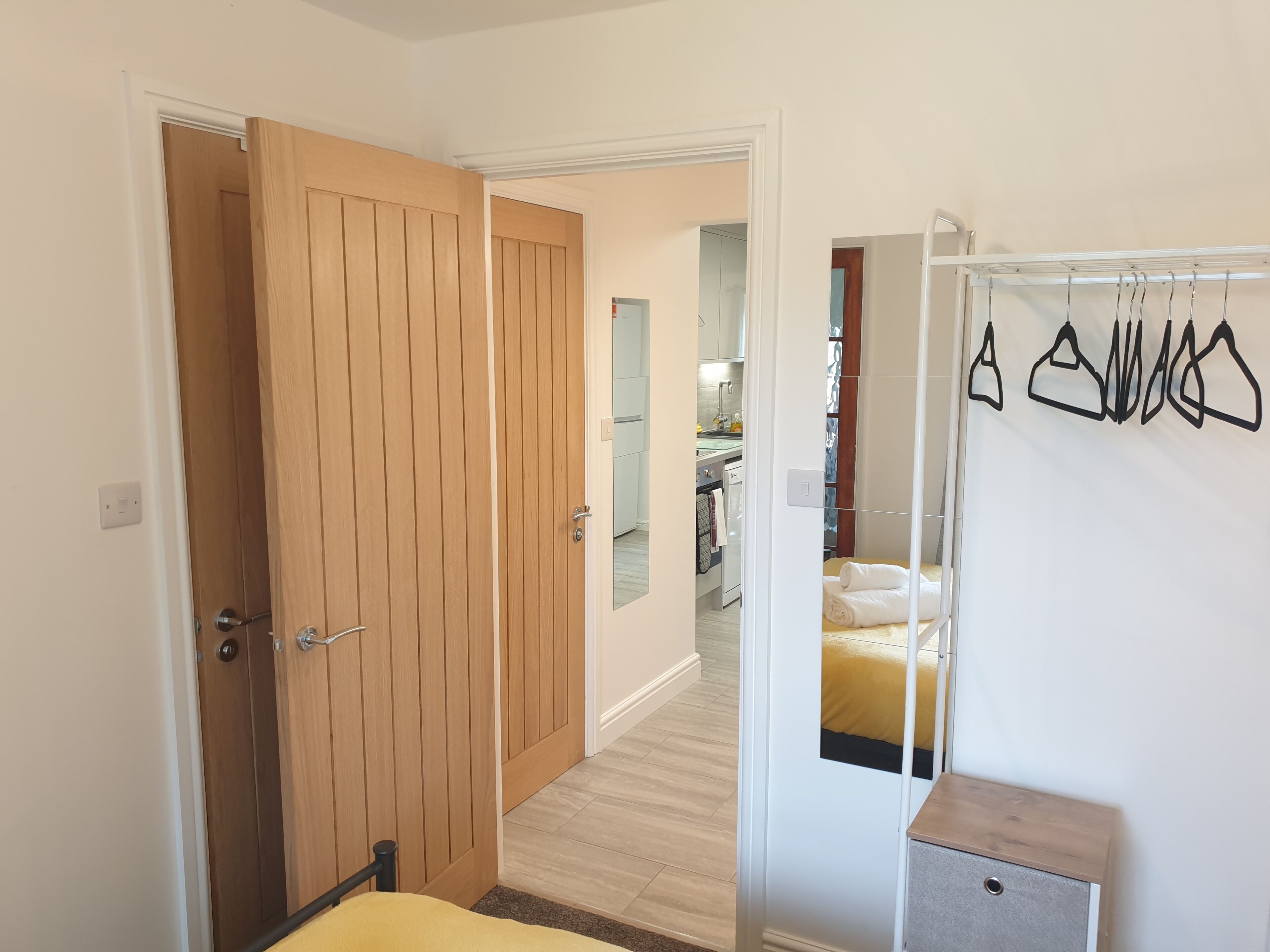3 bedrooms, soundproofing, iron/ironing board, free WiFi