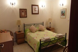 2 habitaciones, caja de seguridad en la habitación y cuna de viaje 