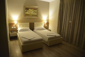 Comfort Twin Room, Non Smoking, City View | Street view