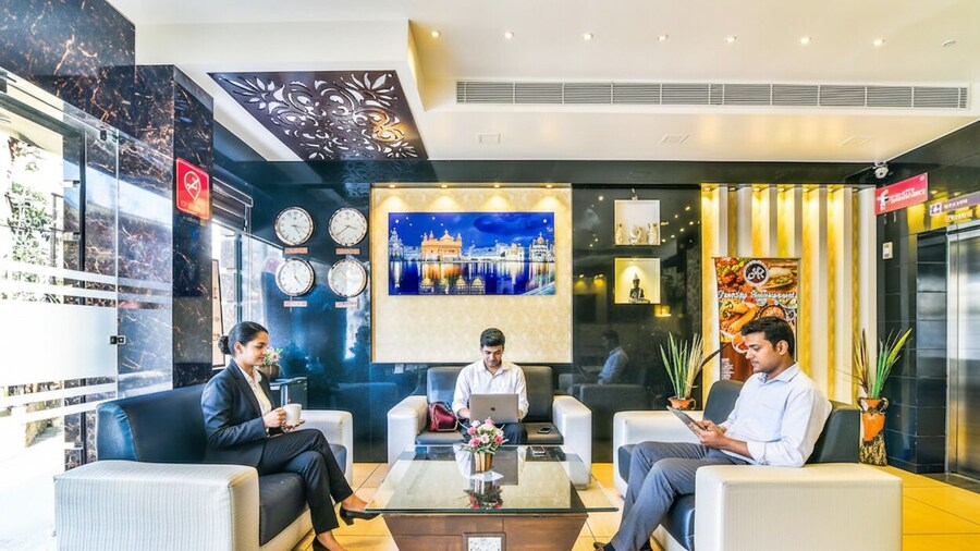 FabHotel Aman Residency