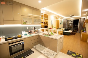 Private kitchenette - Celine Home The Gold View (Ho Chi Minh City)