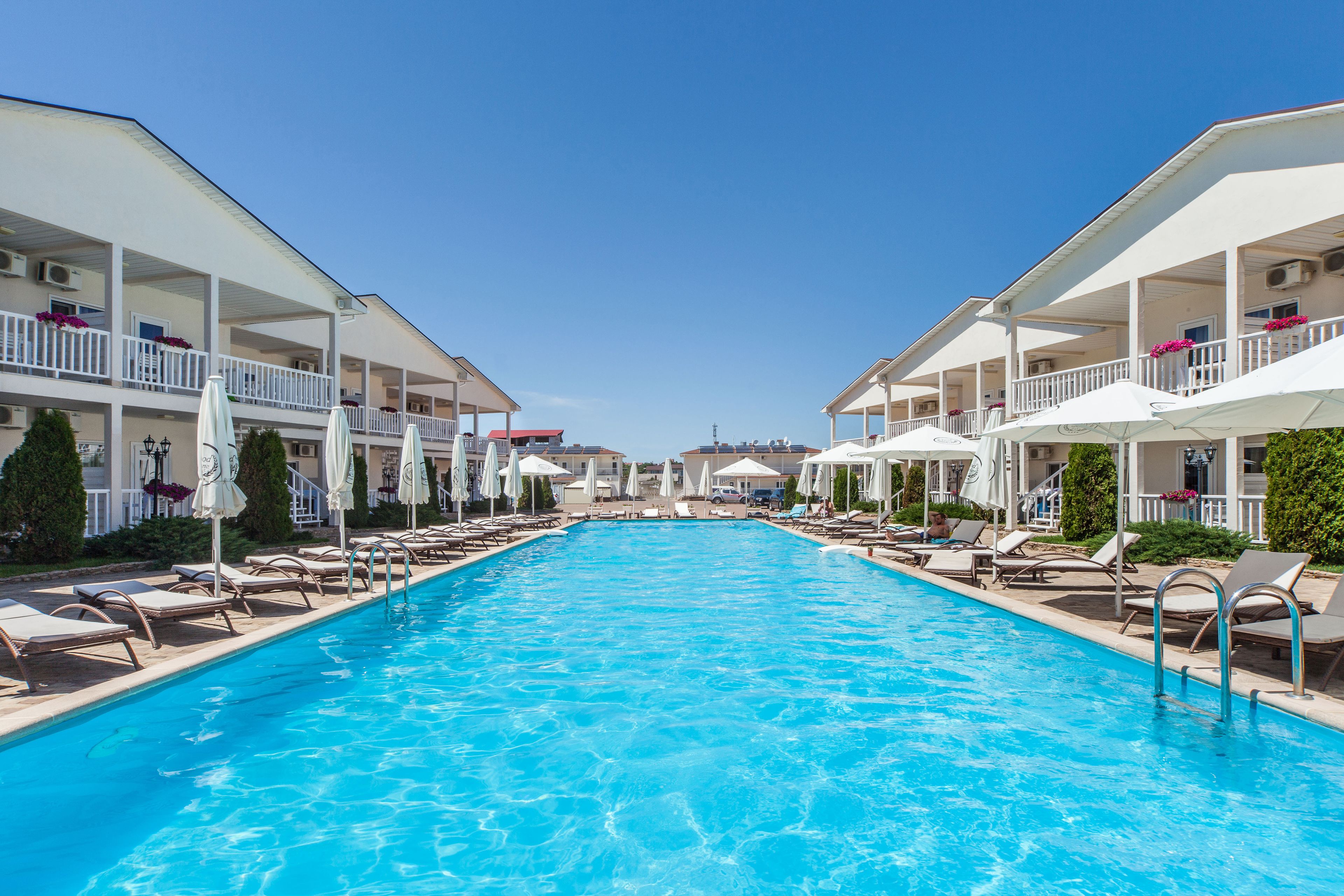 2 outdoor pools, sun loungers