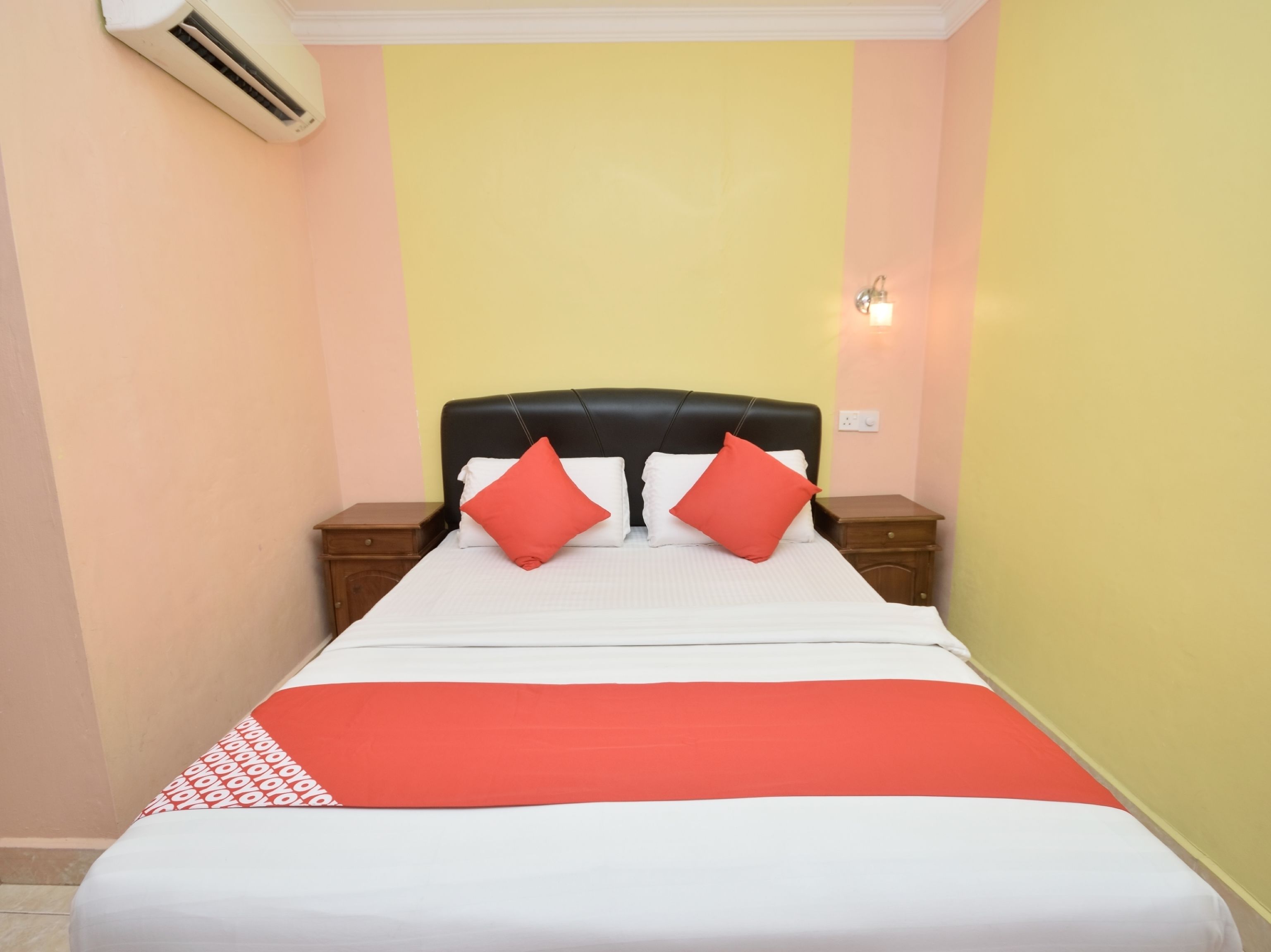 standard double room | desk, free wifi, bed sheets