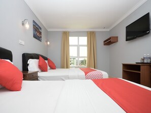 Family Suite | 1 bedroom, desk, free WiFi, bed sheets - OYO 892 Hotel Grand Nadia (Labuan)