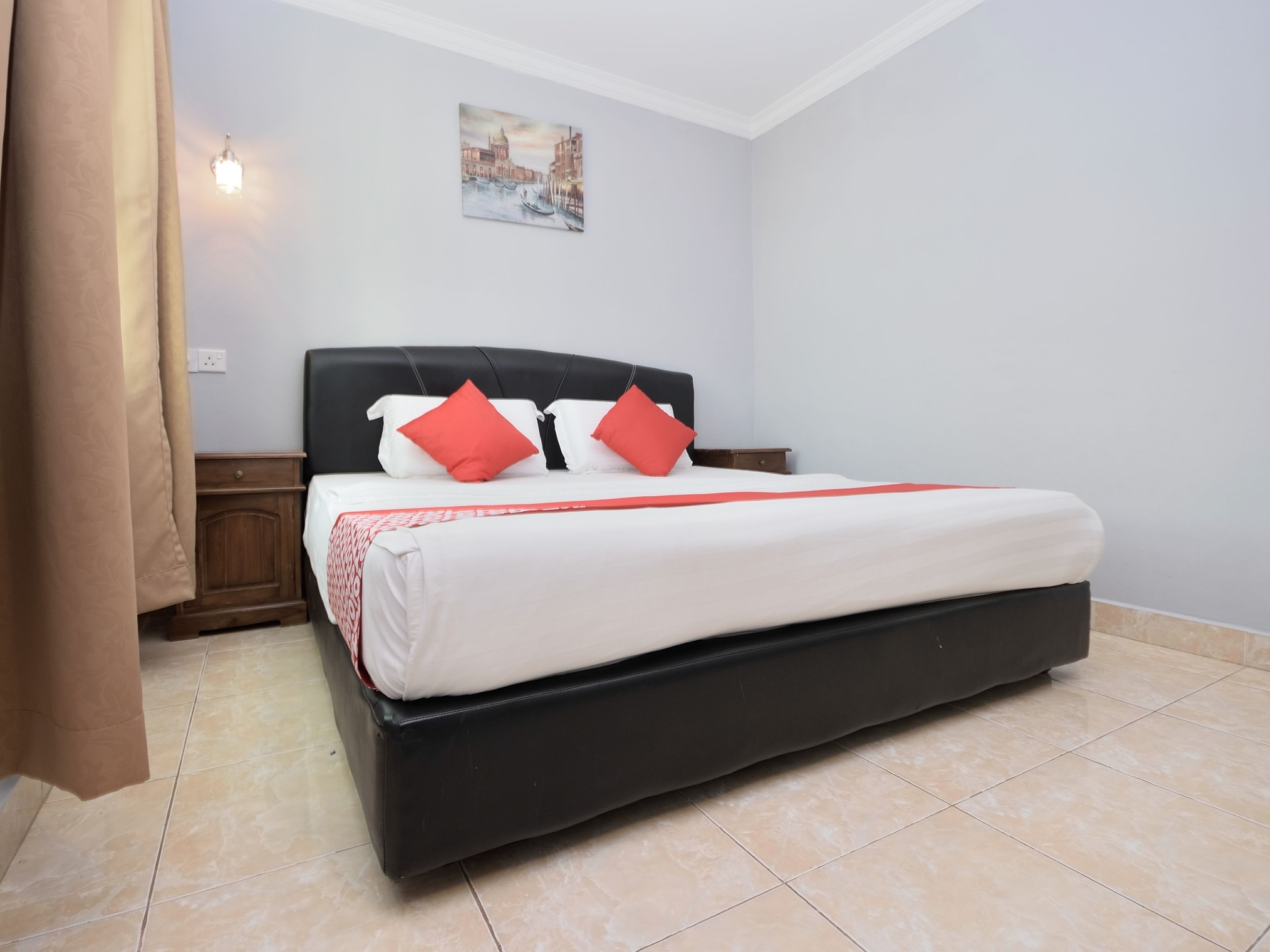 deluxe double room, 1 king bed | desk, free wifi, bed sheets