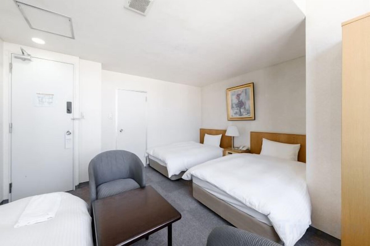 Premium bedding, free WiFi, bed sheets