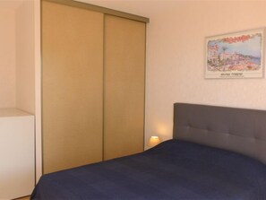 1 bedroom, iron/ironing board, WiFi