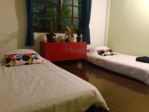 Standard Twin Room | Free WiFi, bed sheets - guesthouse ippun (Bangkok)